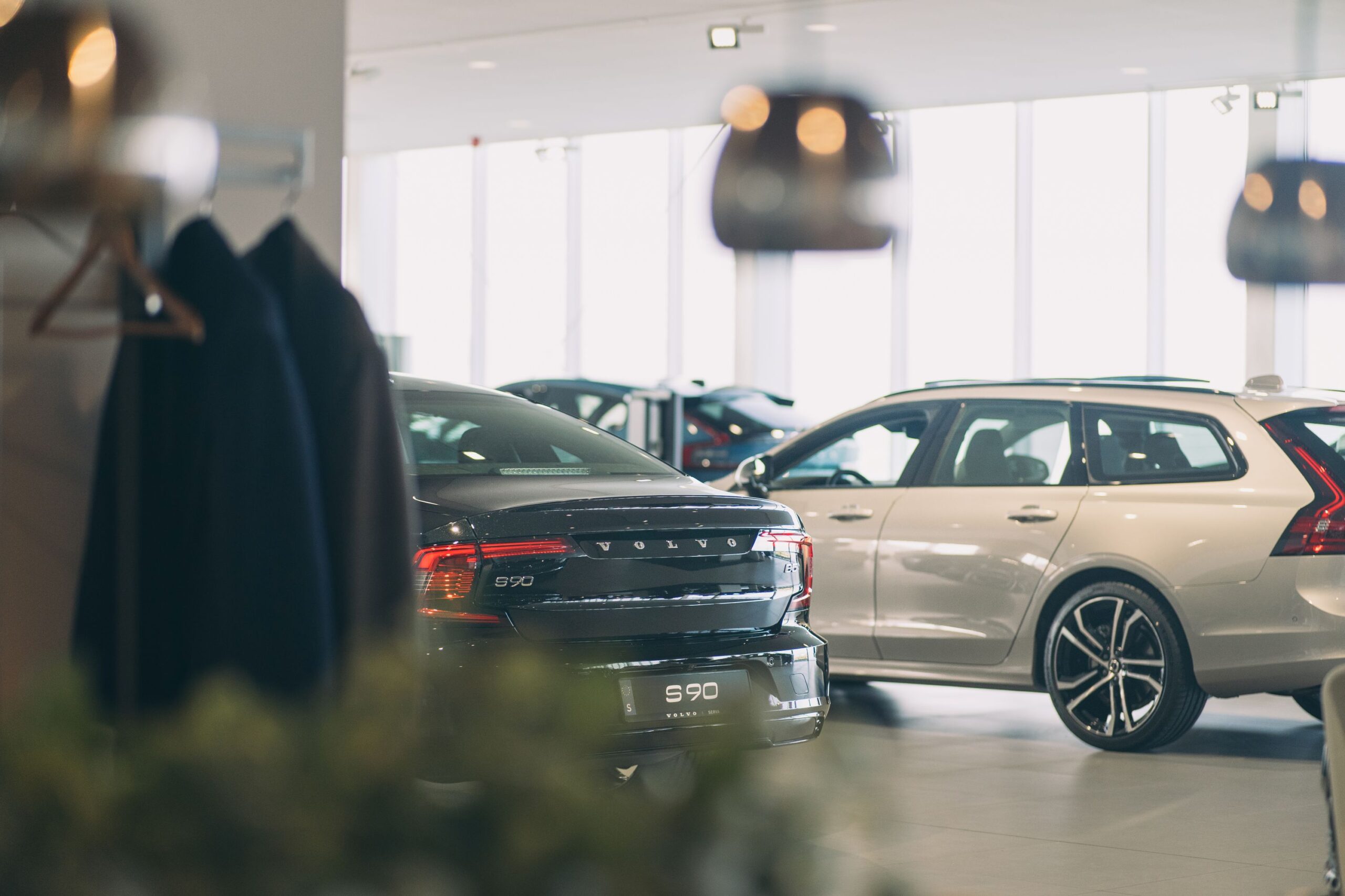 Serva Volvo showroom