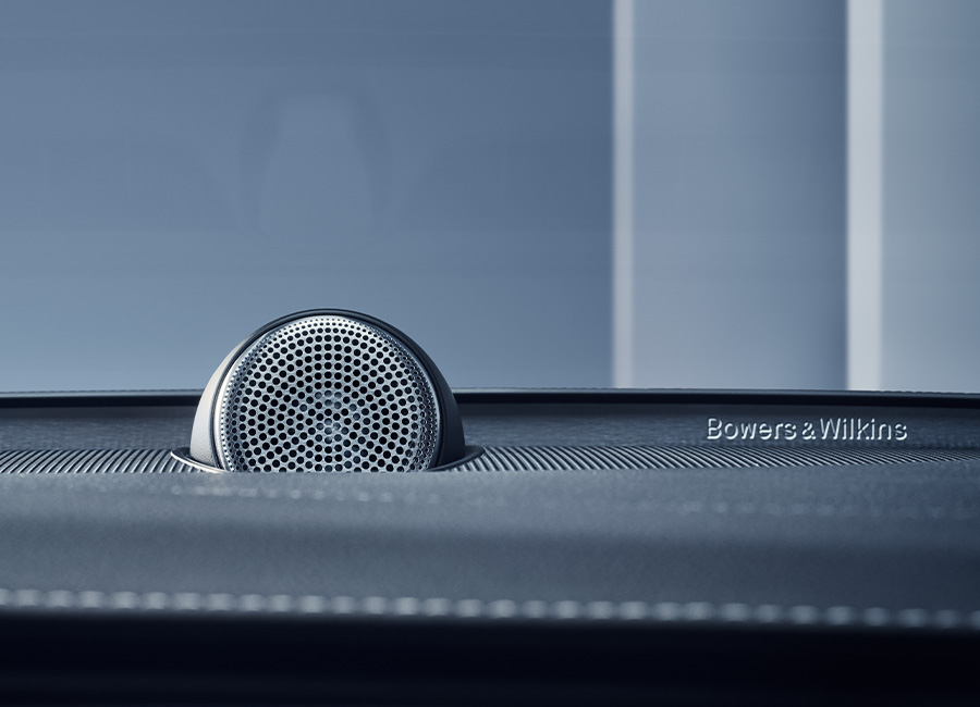 Volvo XC90 Recharge Plug-in Hybrid Bowers & Wilkins