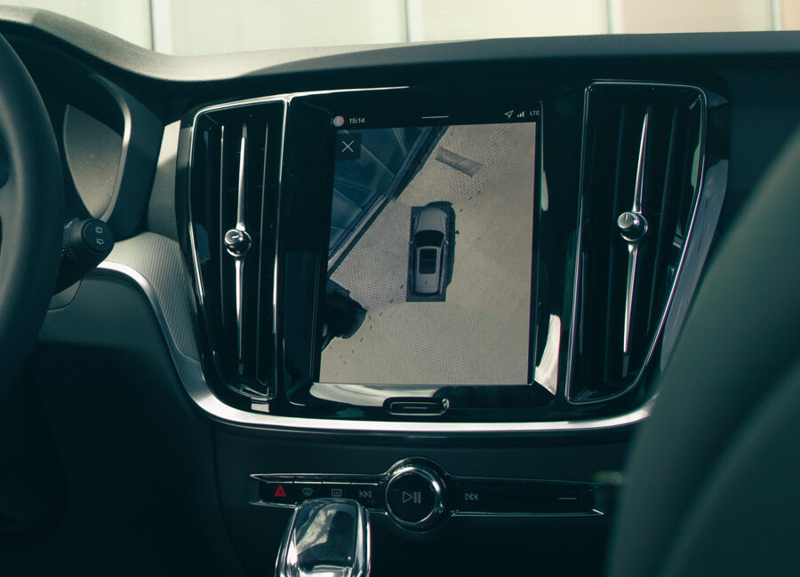 Volvo V60 T8 Performance Google Infotainment