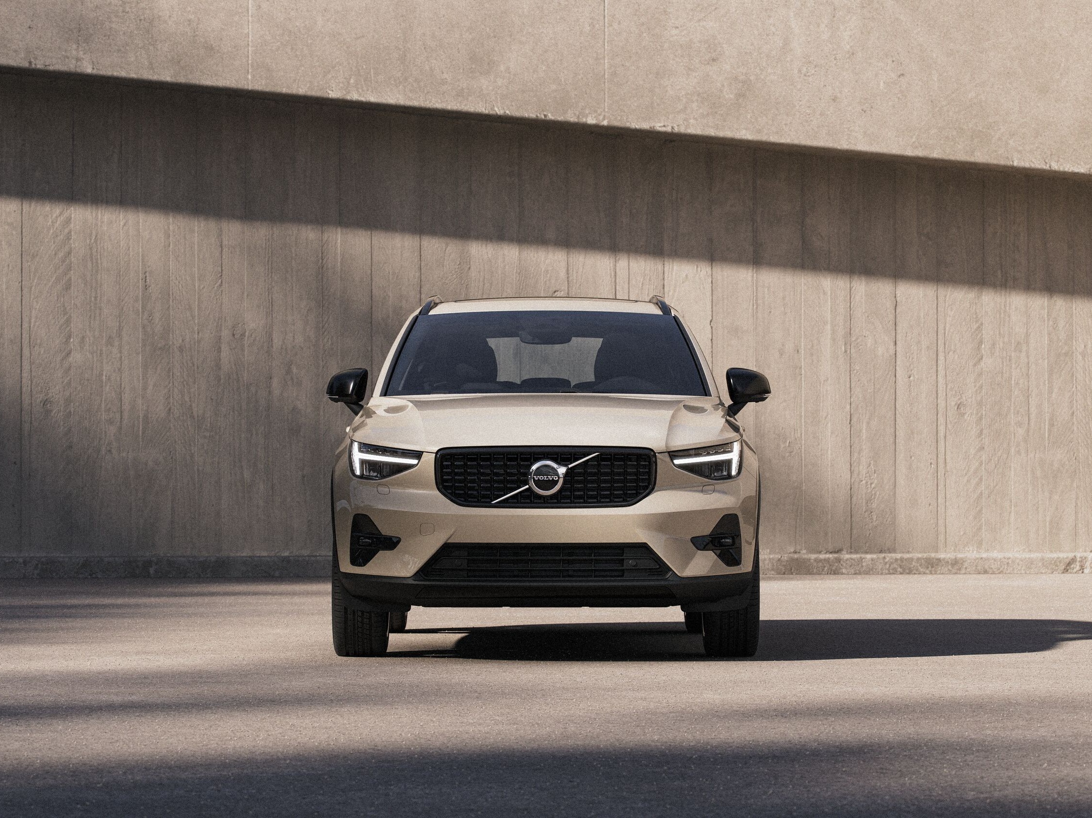Volvo XC40 B3 B4 Mild hybrid Voorkant