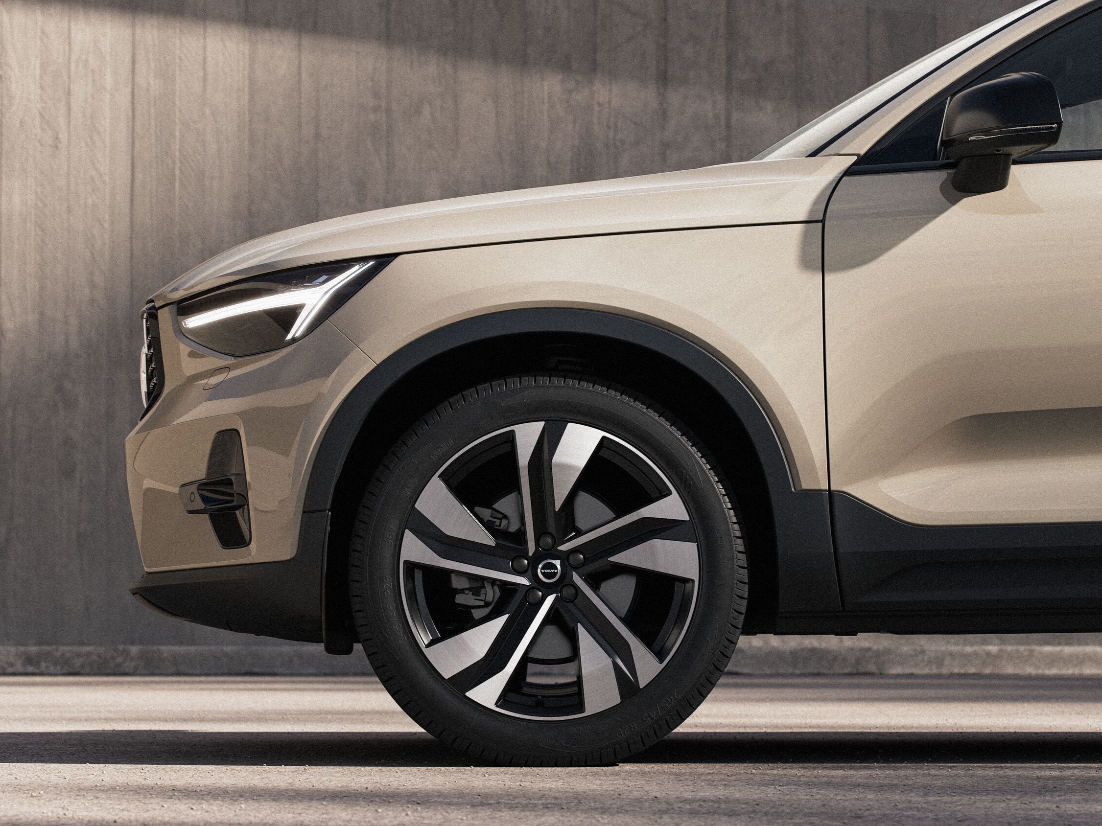 Volvo XC40 B3 B4 Mild hybrid Velg