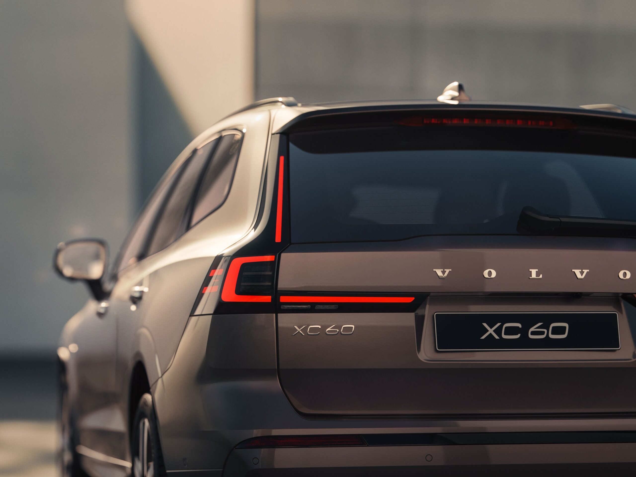 Volvo XC60 Recharge Plug-in Hybrid achterlicht